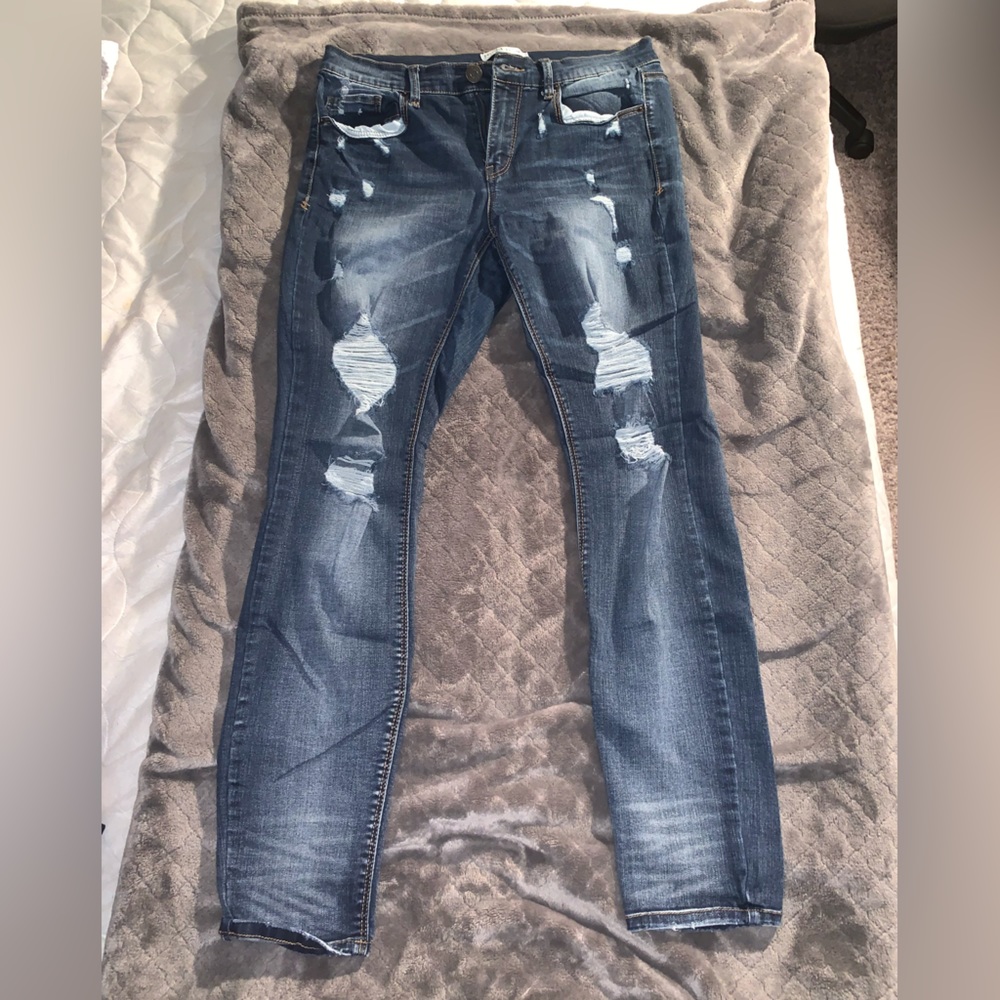 BOGO WHEN BUNDLED!! Faded/Ripped Low-Rise Skinny Denim Jeans